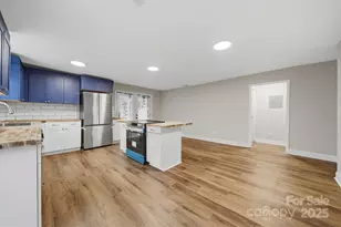 702 N 9th St, Bessemer City, NC 28016 - Photo 10