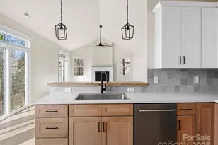 296 Carriage Summitt Way, Hendersonville, NC 28791 - Photo 12