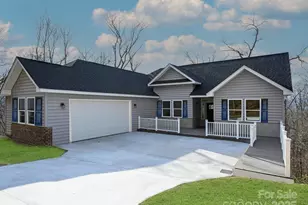 296 Carriage Summitt Way, Hendersonville, NC 28791 - Photo 2