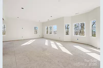 296 Carriage Summitt Way, Hendersonville, NC 28791 - Photo 16