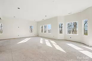 296 Carriage Summitt Way, Hendersonville, NC 28791 - Photo 16