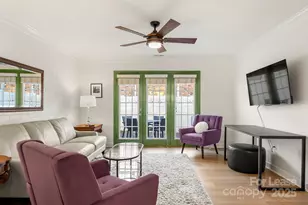 1318 Green Oaks Ln, Charlotte, NC 28205 - Photo 8