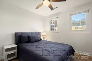 1318 Green Oaks Ln, Charlotte, NC 28205 - Photo 24