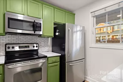 1318 Green Oaks Lane, Charlotte, NC 28205 - Photo 16