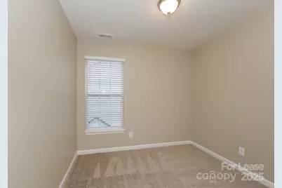 5307 Peachwood Drive, Charlotte, NC 28216 - Photo 12