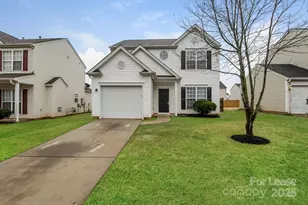 5307 Peachwood Dr, Charlotte, NC 28216 - Photo 1