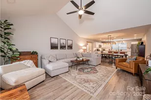 340 Woodlawn Dr, Connelly Springs, NC 28612 - Photo 2