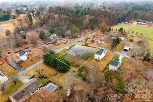 340 Woodlawn Dr, Connelly Springs, NC 28612 - Photo 24