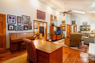 1330 Cedar Ln, Charlotte, NC 28226 - Photo 14