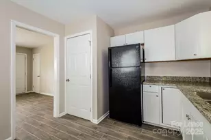 3015 Daisy Ct, Gastonia, NC 28052 - Photo 8