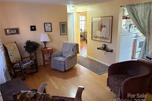 20 Forest Ridge Dr, Nebo, NC 28761 - Photo 2