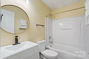 4944 Kotlik Dr, Charlotte, NC 28269 - Photo 6