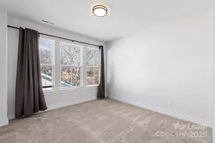 1126 Pegram Crossing Dr, Charlotte, NC 28205 - Photo 12