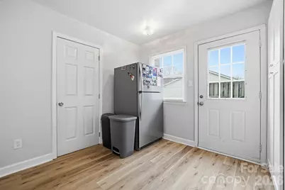 5918 Crape Myrtle Lane, Charlotte, NC 28216 - Photo 10