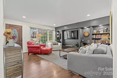 5645 Sandhurst Road, Hickory, NC 28602 - Photo 6