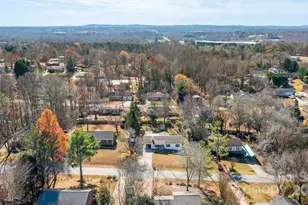 5645 Sandhurst Rd, Hickory, NC 28602 - Photo 38