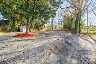 208 Hall St, Wadesboro, NC 28170 - Photo 34