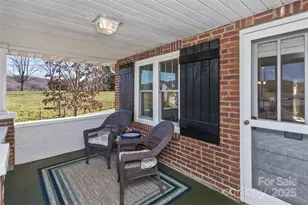 522 Calvert Rd, Brevard, NC 28712 - Photo 4