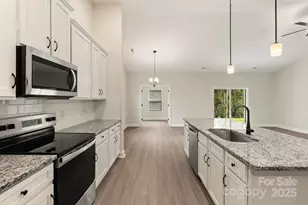 109 Tradesmen Trl, Troutman, NC 28166 - Photo 10