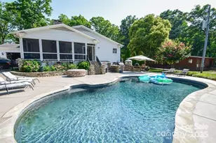 711 Yadkin St, Albemarle, NC 28001 - Photo 10