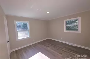 2122 Kilborne Dr, Charlotte, NC 28205 - Photo 16