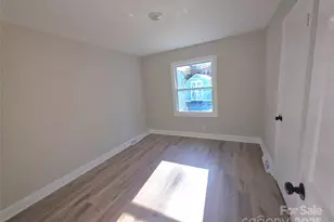 2122 Kilborne Dr, Charlotte, NC 28205 - Photo 18