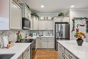 15028 Cavanshire Trail, Charlotte, NC 28278 - Photo 8