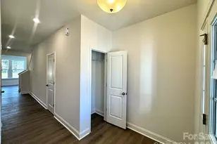 7709 Ethora Wy, Charlotte, NC 28216 - Photo 4