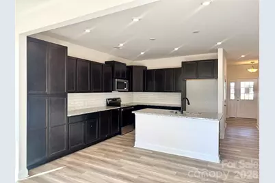 7721 Ethora Way, Charlotte, NC 28216 - Photo 4