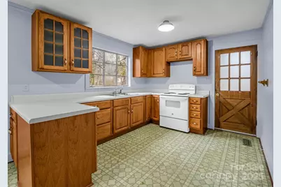 109 Wall Road, Tryon, NC 28782 - Photo 14