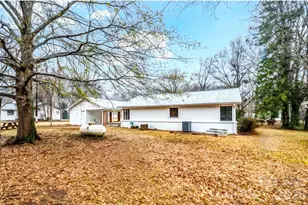 109 Wall Rd, Tryon, NC 28782 - Photo 32