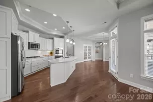 15012 Courtside Cove Ln, Cornelius, NC 28031 - Photo 8