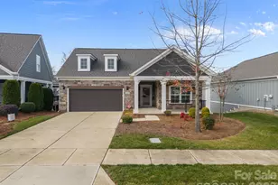 15012 Courtside Cove Ln, Cornelius, NC 28031 - Photo 2