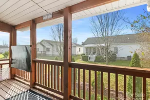 371 Beechnut Dr, Hendersonville, NC 28739 - Photo 30