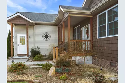 371 Beechnut Drive, Hendersonville, NC 28739 - Photo 4