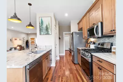 371 Beechnut Drive, Hendersonville, NC 28739 - Photo 10