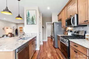 371 Beechnut Dr, Hendersonville, NC 28739 - Photo 10