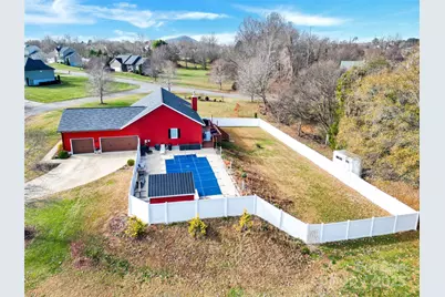 1659 Buffett Circle, Hickory, NC 28602 - Photo 4