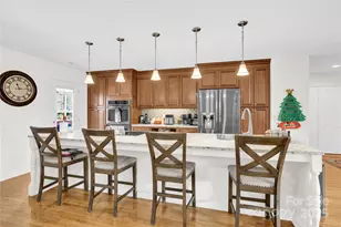 1659 Buffett Cir, Hickory, NC 28602 - Photo 14