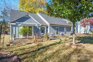 4731 Carberry Ct, Charlotte, NC 28226 - Photo 2