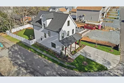 411 Brevard Street, Waxhaw, NC 28173 - Photo 2