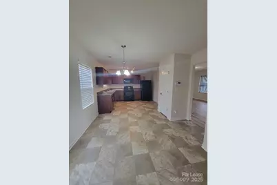 5823 Hewitt Drive, Charlotte, NC 28269 - Photo 2