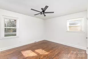 6701 Lynmont Dr, Charlotte, NC 28212 - Photo 10