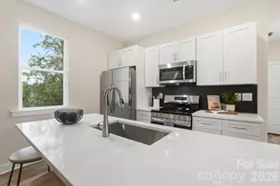 8931 Sharonbrook Dr, Charlotte, NC 28210 - Photo 14