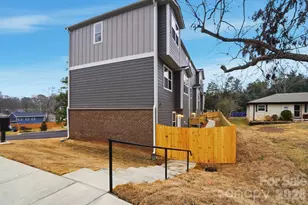 8929 Sharonbrook Dr, Charlotte, NC 28210 - Photo 36