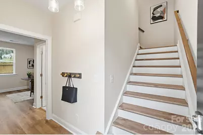 8929 Sharonbrook Drive, Charlotte, NC 28210 - Photo 4