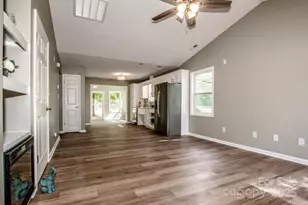 179 Isle of Pines Rd, Mooresville, NC 28117 - Photo 4