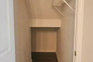 6807 Juniper Tree St, Charlotte, NC 28215 - Photo 8