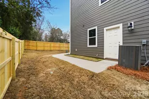8935 Sharonbrook Dr, Charlotte, NC 28210 - Photo 32