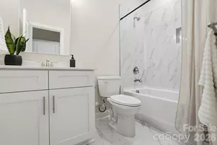 8935 Sharonbrook Dr, Charlotte, NC 28210 - Photo 4